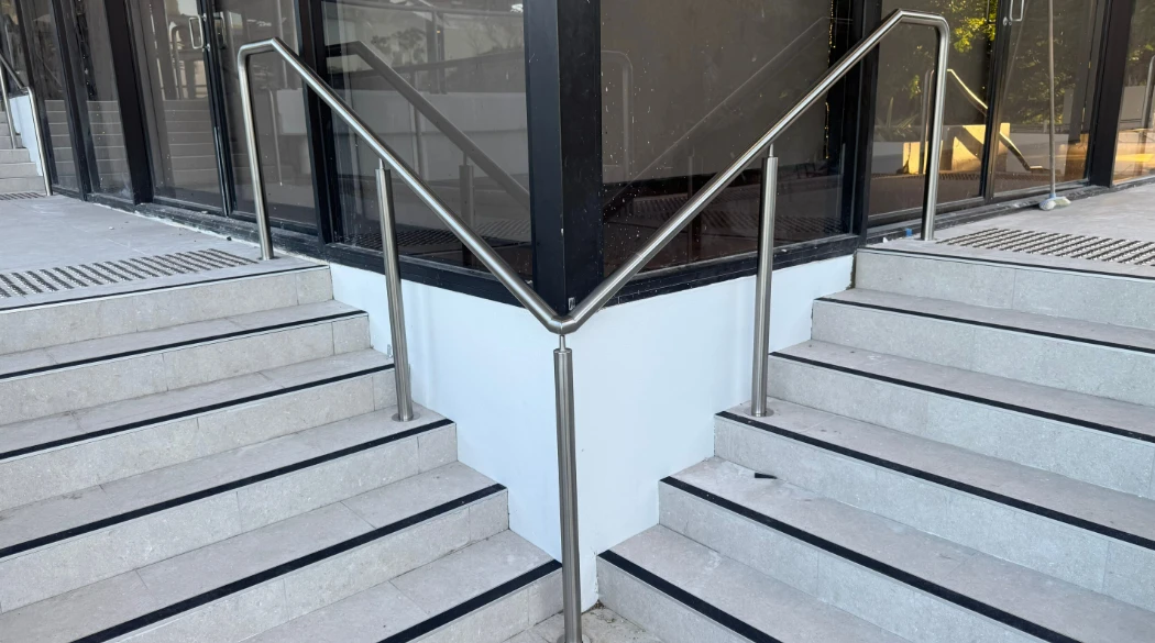 inner image 8 - Frameless Glass and Handrail Works for Indooroopilly Golf Club